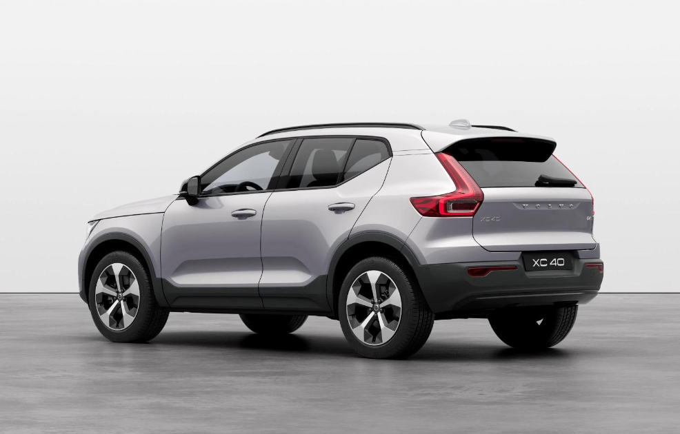 2025 Volvo XC40 Design